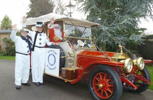 Snowmen (Richard Hensby and Peter Rhodes) with Santa (Chris Noble)