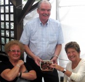 Care for a nibble ladies   Peter Gallivan with Beryl Bedford and Jean Stead 2